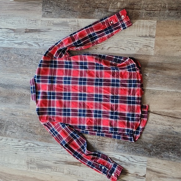 Button up dress shirt - Picture 3 of 4